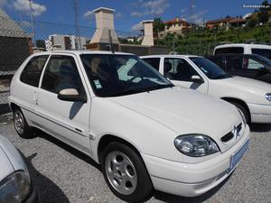 Citroën Saxo 1.5 Fevereiro/02 - à venda - Comerciais /