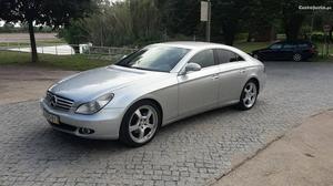 Mercedes-Benz CLS 320 CDI retoma Abril/06 - à venda -