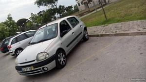 Renault Clio 1.2 rt Março/99 - à venda - Ligeiros