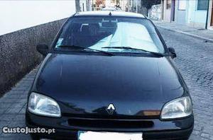 Renault Clio Oasis Novembro/97 - à venda - Ligeiros
