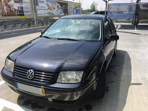 VW Bora 1.9TDI 110cv Agosto/02 - à venda - Ligeiros