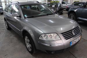 VW Passat Variant 1.9 TDi Maio/04 - à venda - Ligeiros