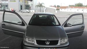 VW Polo Passageiros Julho/01 - à venda - Ligeiros