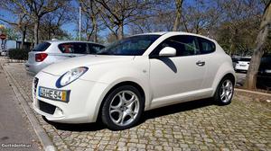 Alfa Romeo Mito 1.6 jtd Distinctive Janeiro/09 - à venda -