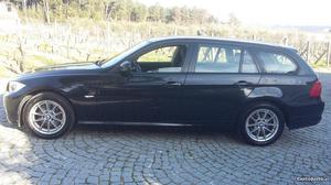 BMW 318 d Nacional Novembro/11 - à venda - Ligeiros