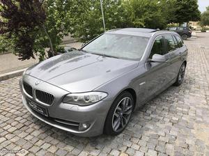 BMW 520 d Touring Panorama Janeiro/13 - à venda - Ligeiros