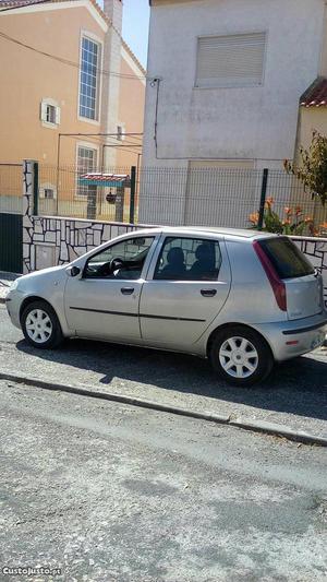 Fiat Punto multijet 87km Maio/05 - à venda - Ligeiros