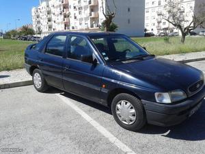 Ford Escort 1.4 tudo em dia Julho/93 - à venda - Ligeiros