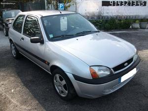 Ford Fiesta  tddi Dezembro/00 - à venda - Comerciais /