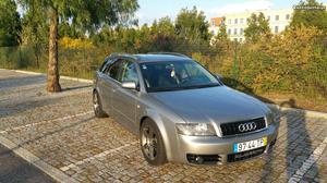 Audi A4 quatro Junho/02 - à venda - Ligeiros Passageiros,