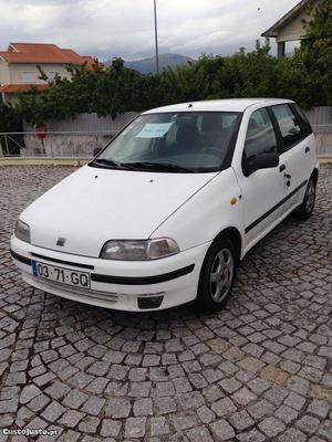 Fiat Punto 1.7 Turbo Diesel Fevereiro/97 - à venda -