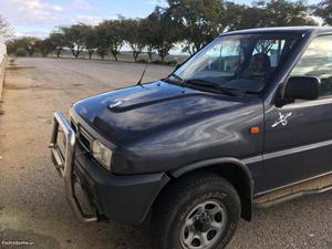 Nissan Terrano Terrano  Setembro/93 - à venda -