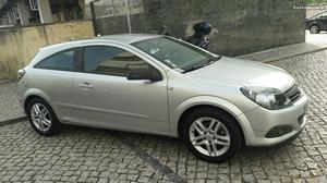 Opel Astra GTC CDTI Dezembro/06 - à venda - Descapotável /