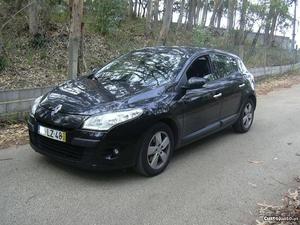 Renault Mégane 1.5 DCI 110 CV GPS Julho/11 - à venda -