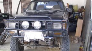 Toyota Hilux 4x4 todo terreno Fevereiro/88 - à venda -