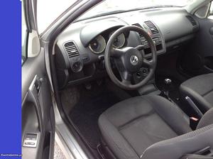 VW Polo 1.0 de  estimado Julho/01 - à venda - Ligeiros