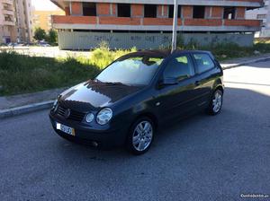 VW Polo 1.2 Highline Novo Janeiro/03 - à venda - Ligeiros