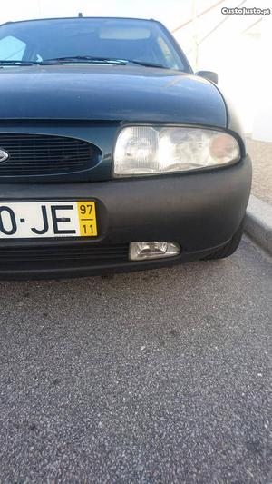 Ford Fiesta Teckno Novembro/98 - à venda - Ligeiros