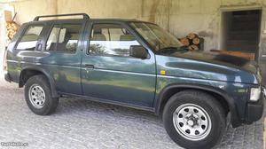 Nissan Terrano  turbo top line Fevereiro/93 - à venda -