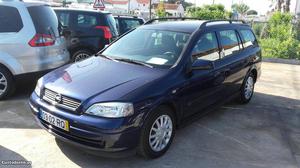 Opel Astra 2.0 Di caravan automática Maio/01 - à venda -