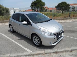 Peugeot 208 Nacional5L 1.4HDI Março/15 - à venda -