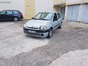 Renault Clio 1.2 Agosto/00 - à venda - Ligeiros