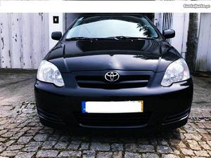 Toyota Corolla 1.4 D-4D 5lugares Maio/06 - à venda -