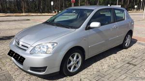 Toyota Corolla SOL 2.0 D4D NACIONAL Dezembro/03 - à venda -