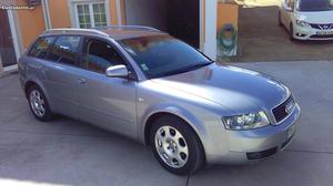 Audi A4 Avant cv Fevereiro/04 - à venda - Ligeiros