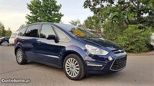 Ford S-Max Titanium Sport 7L Abril/13 - à venda -