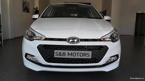 Hyundai i20 Comfort Setembro/15 - à venda - Ligeiros