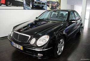 Mercedes-Benz E 220 CDi Avantgarde Agosto/03 - à venda -