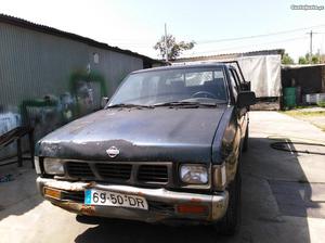 Nissan Pick Up D 21 Junho/94 - à venda - Pick-up/