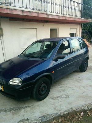 Opel Corsa v Julho/00 - à venda - Ligeiros