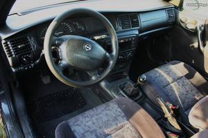 Opel Vectra 2.0 DTI Novembro/98 - à venda - Ligeiros