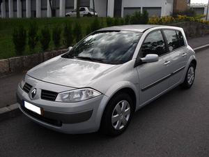 Renault Mégane DCI Dynamic Dezembro/02 - à venda -