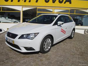 Seat Leon st 1.6 tdi style eco Novembro/15 - à venda -