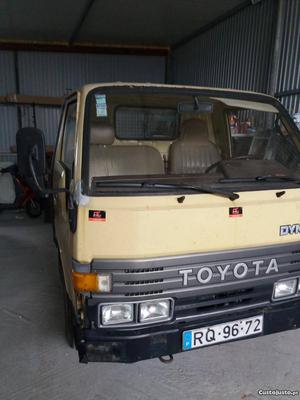 Toyota Dyna 150 Janeiro/91 - à venda - Comerciais / Van,
