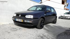 VW Golf 1.9TD Setembro/96 - à venda - Ligeiros Passageiros,