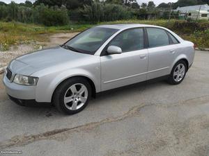 Audi A4 1.9 TDI 130cv Fevereiro/01 - à venda - Ligeiros