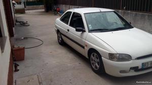 Ford Escort  td Outubro/95 - à venda - Ligeiros