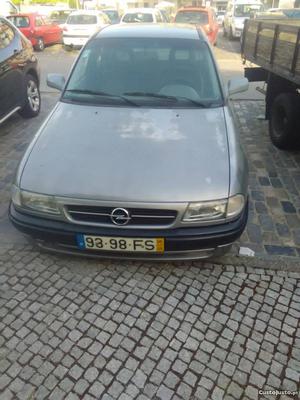 Opel Astra 1.7 td sport Outubro/95 - à venda - Ligeiros