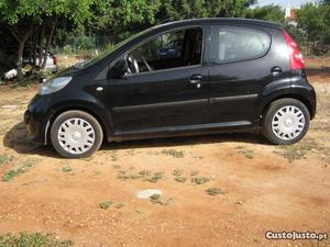 Peugeot 107 DIESEL 5 LUGARES Janeiro/07 - à venda -