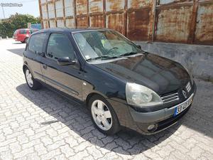 Renault Clio 1.5 DCI Setembro/04 - à venda - Ligeiros