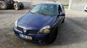 Renault Clio  DCI Junho/04 - à venda - Ligeiros