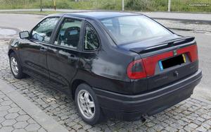 Seat Cordoba 1.4 Vist/ Abril/94 - à venda - Ligeiros