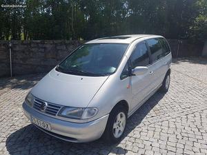 VW Sharan 1.9 TDI GL 7Lug Junho/96 - à venda - Ligeiros