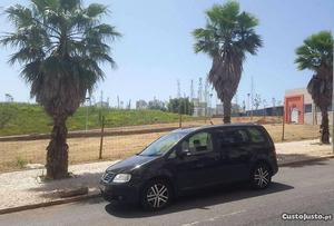 VW Touran 2.0tdi 7 lugares Agosto/03 - à venda - Ligeiros