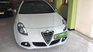 Alfa Romeo Giulietta 1.6 JTD 105cv Abril/12 - à venda -