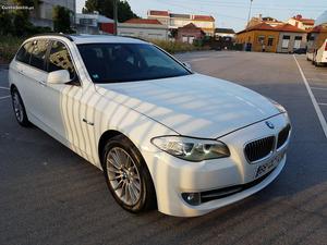 BMW 520 carrinha Janeiro/12 - à venda - Ligeiros